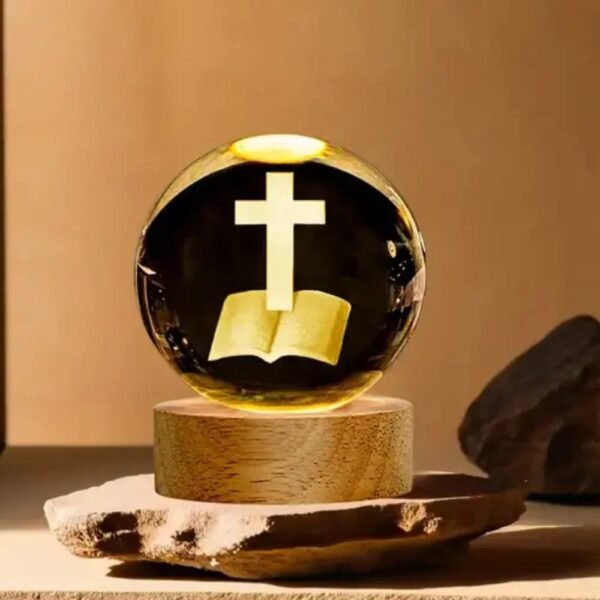 Lampara Esfera Bola De Cristal 3d Base De Madera Cruz Y Biblia Grande